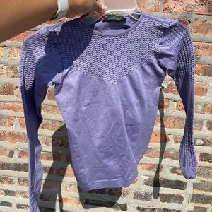 Nike XS Ling sleeve Shirt